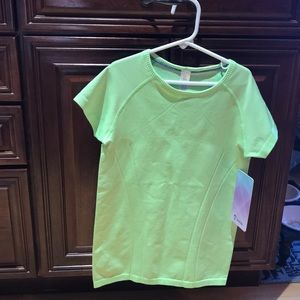 Ivivva Fly Tech SS Tee-Size 12 NWT